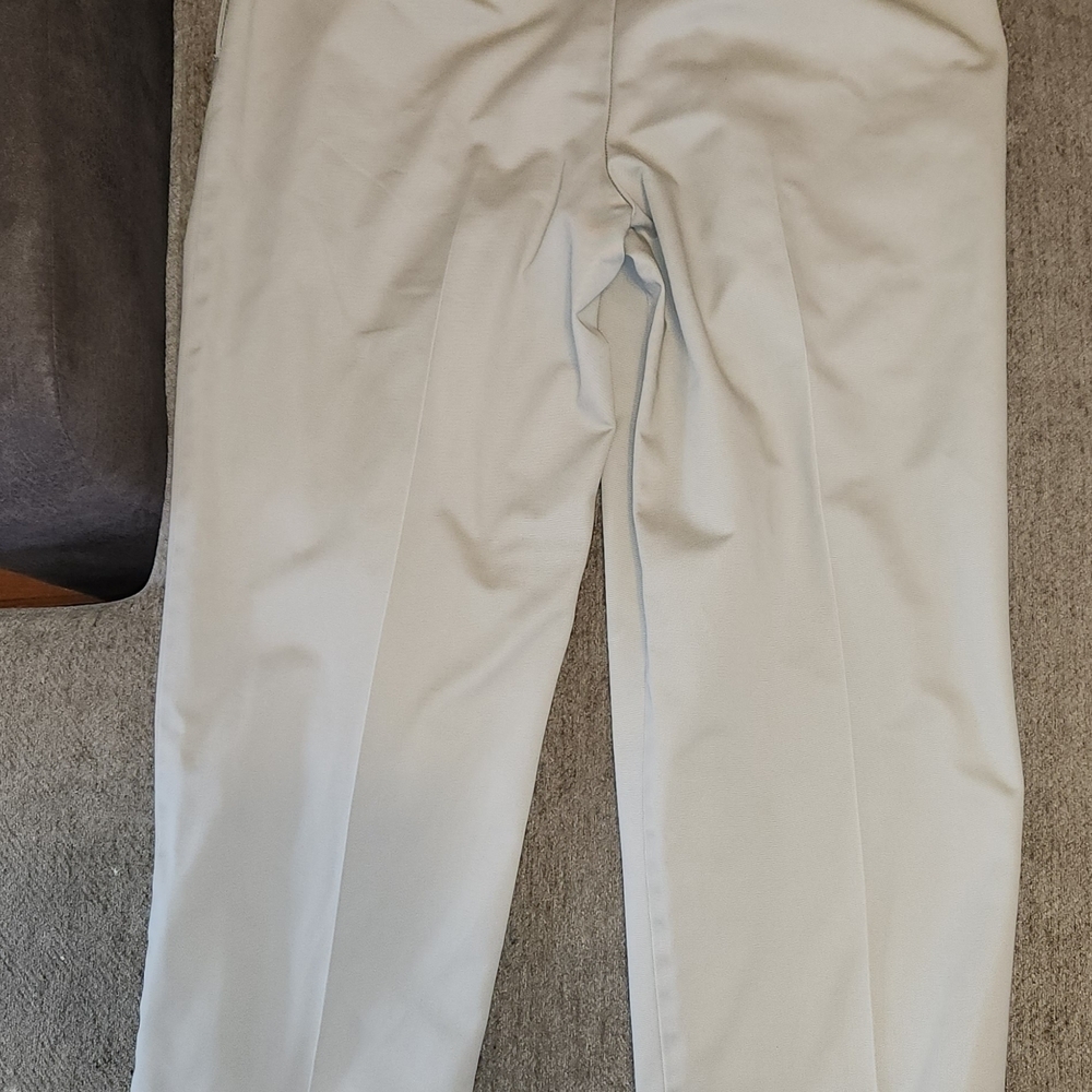 Men's Classic Khaki Pants